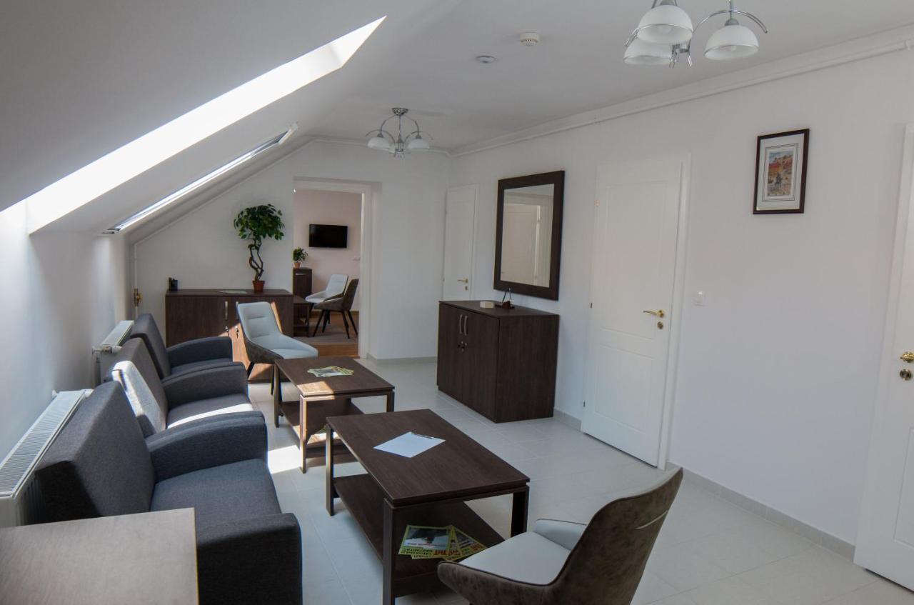 Mecset Apartman Eger Exterior foto