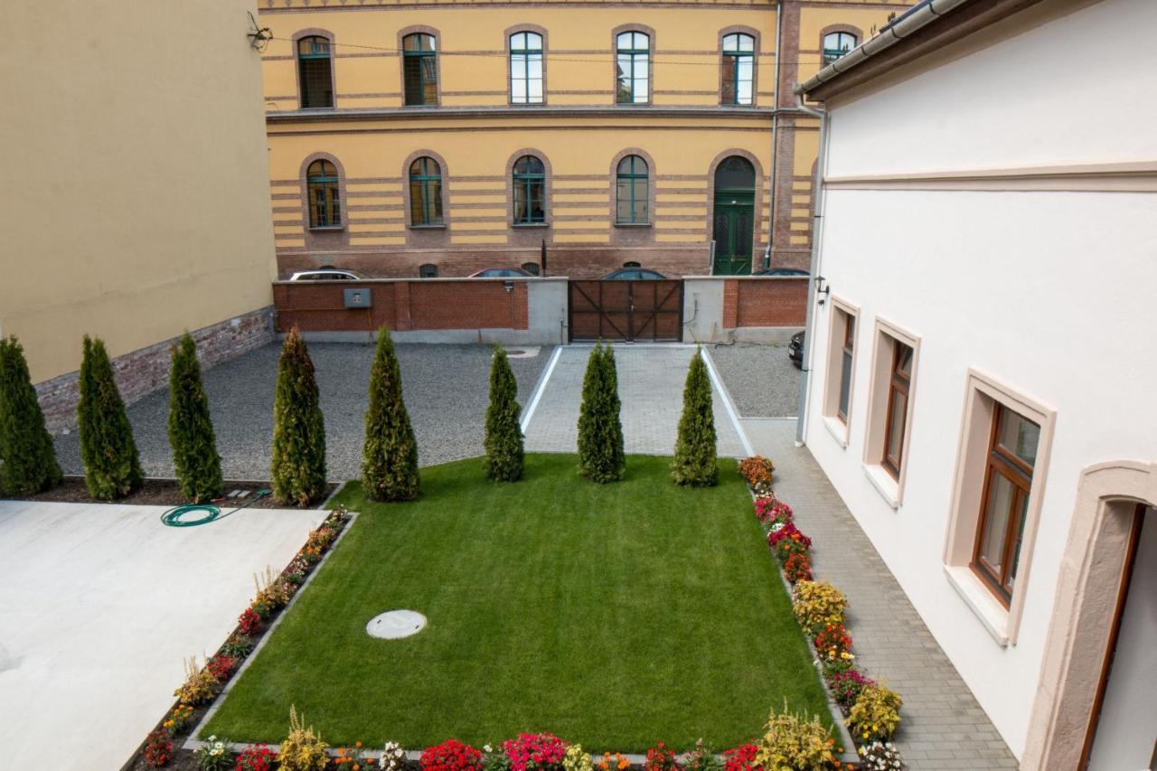 Mecset Apartman Eger Exterior foto